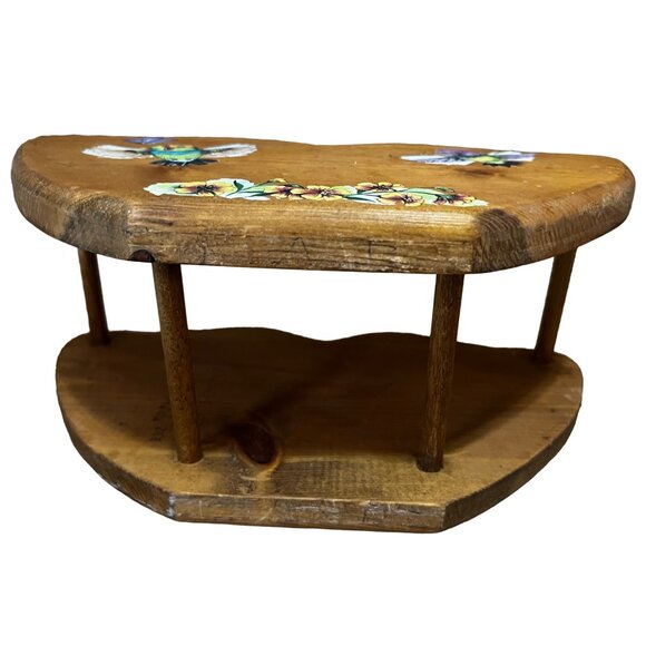 Hand-Painted Wooden Napkin/Mail Holder With Hummingbird Design - Picture 6 of 7